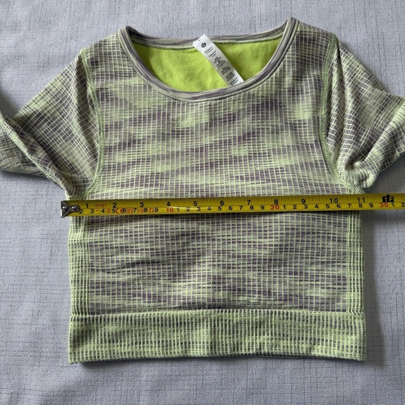 Lululemon Ebb to Street Long Sleeve Shirt Crop Green Purple Size 2 - Picture 8 of 11